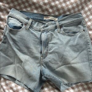 Levi Shorts
